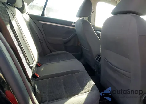 2009 Volkswagen Jetta S z USA, uszkodzony, nr VIN 3VWJZ71K99M078898